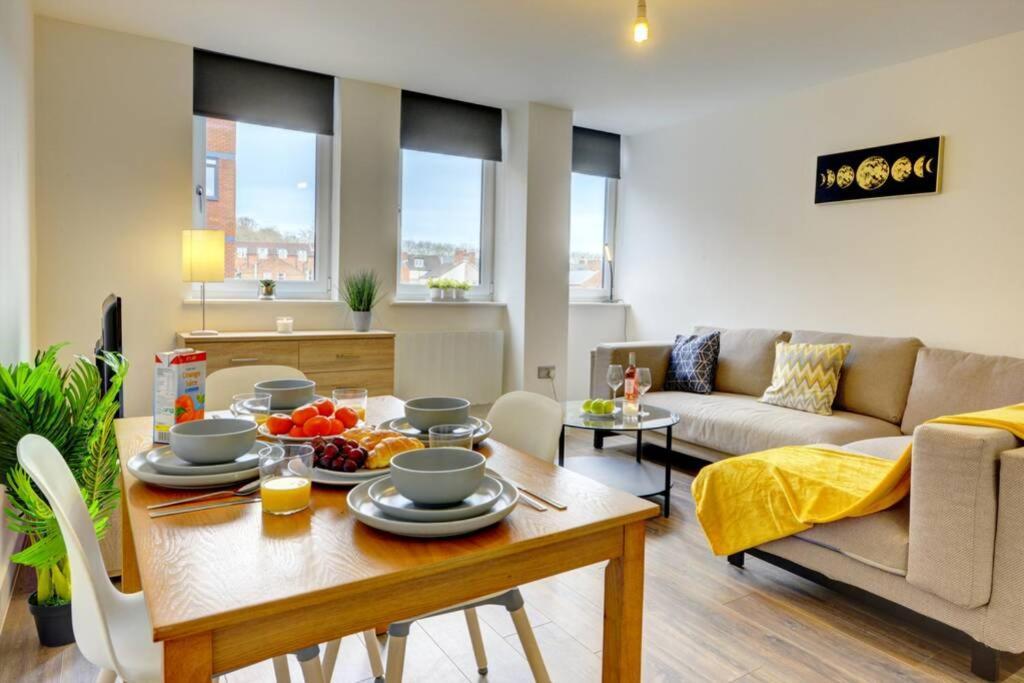 Modern & Stylish 2Br Apartment - Queens House Coventry Exteriér fotografie